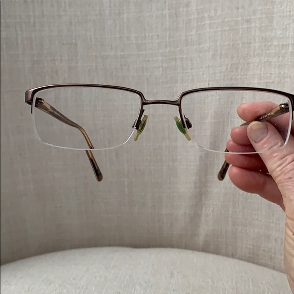 Burberry case and glasses 🤓 - Picture 4 of 12